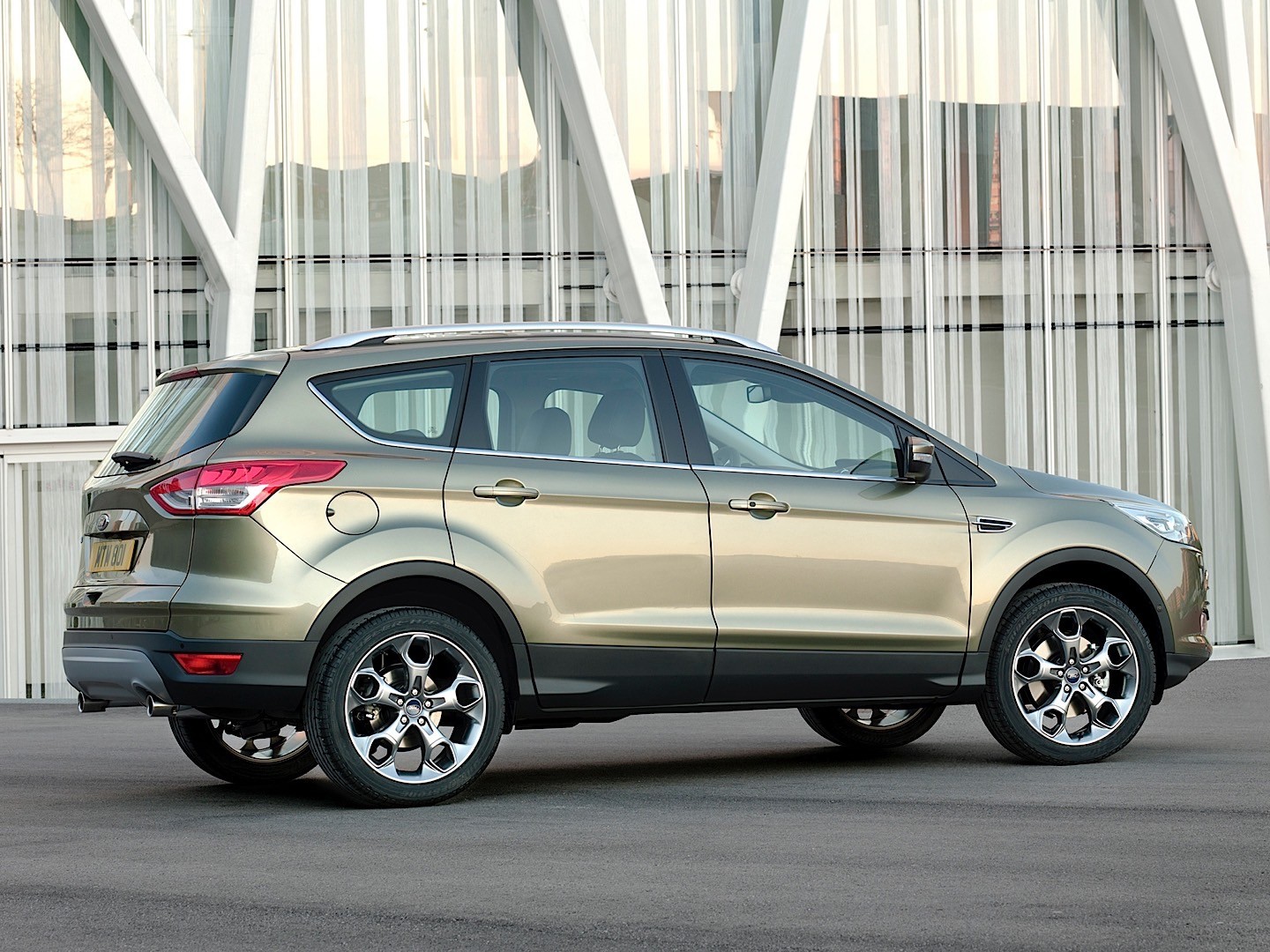 Ford Kuga photo 10