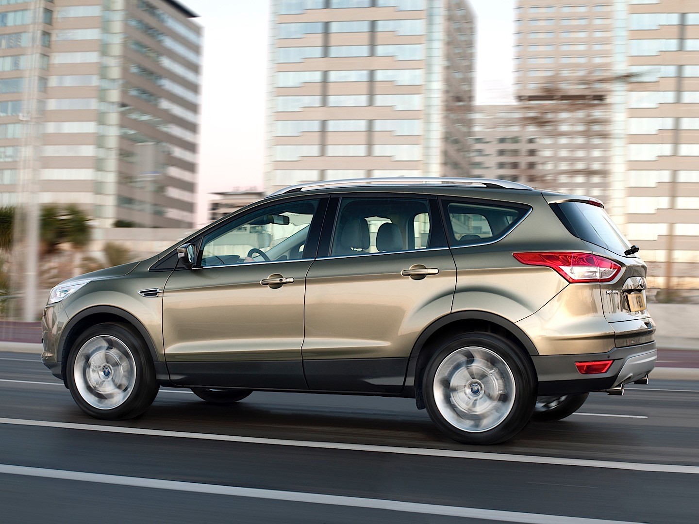 Ford Kuga photo 14