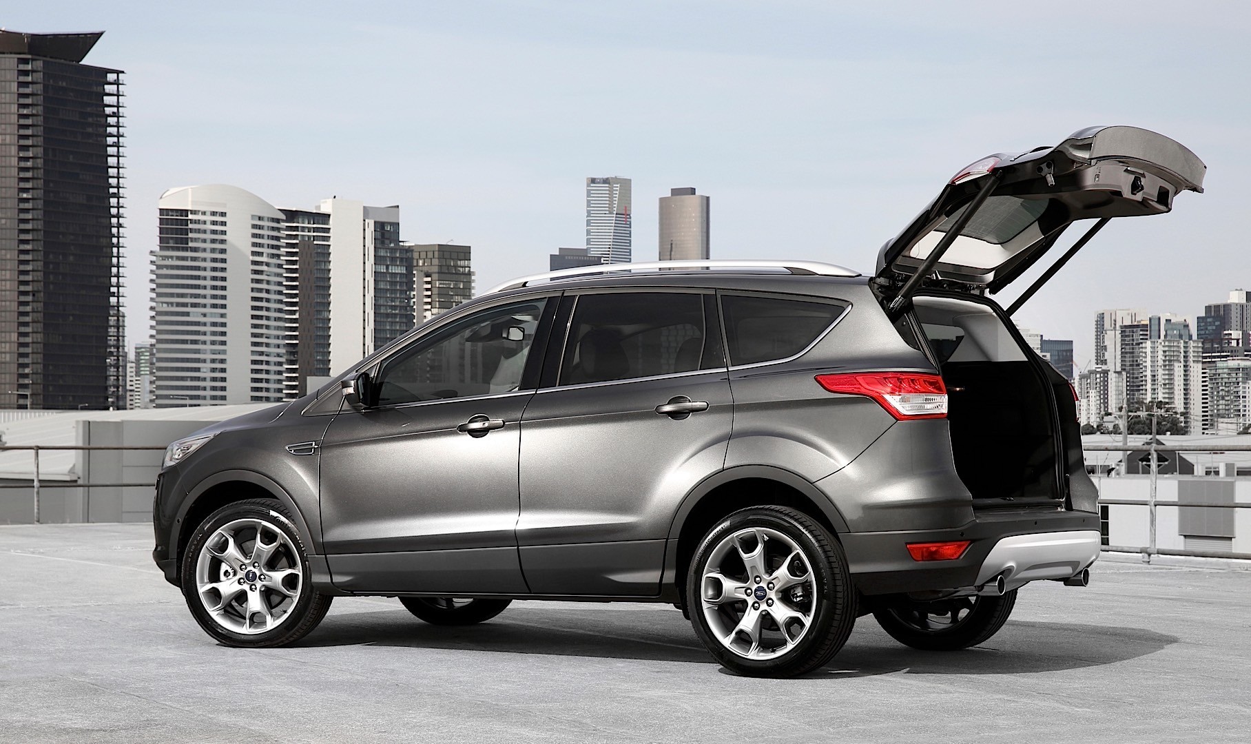 Ford Kuga photo 28