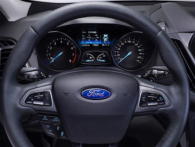 Ford Kuga photo 70