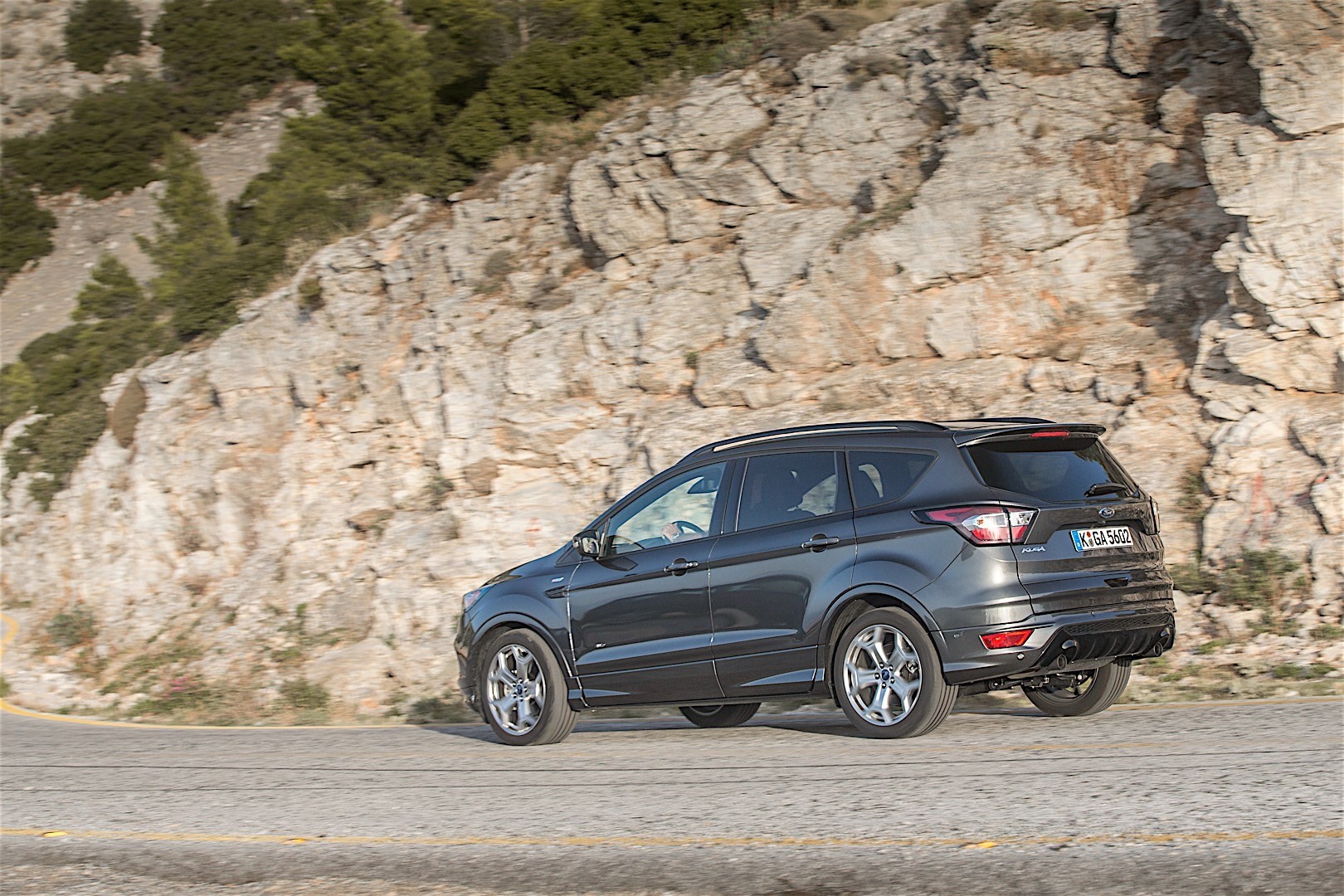 Ford Kuga photo 3