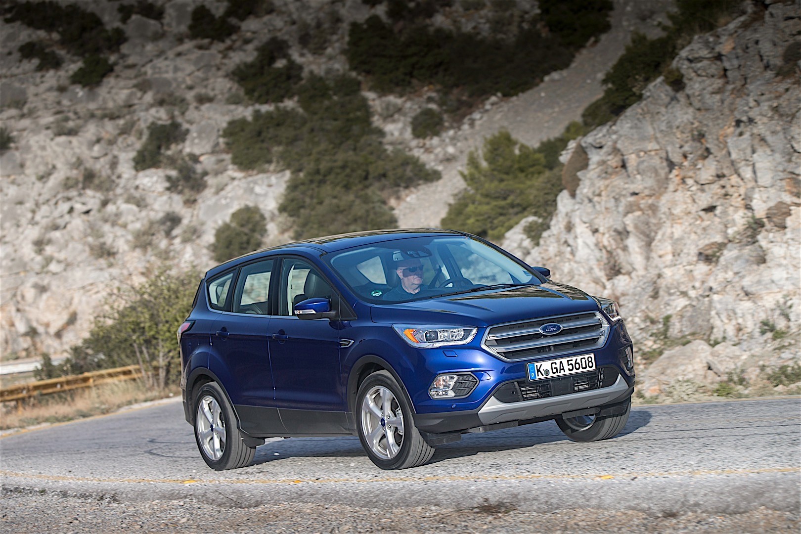 Ford Kuga photo 18