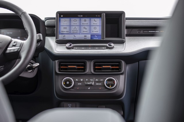 Ford Maverick photo 41