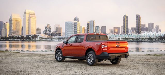 Ford Maverick photo 2