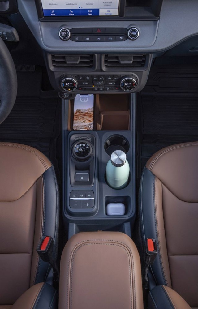 Ford Maverick photo 28