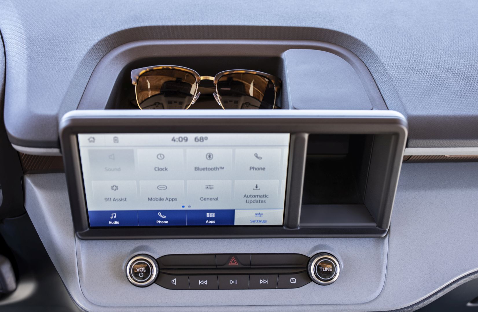 Ford Maverick photo 31