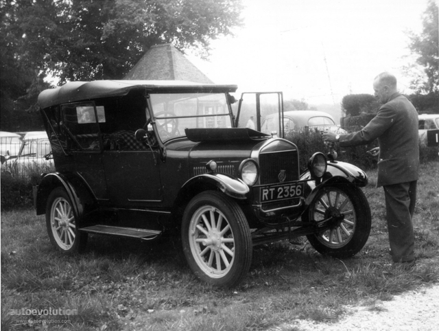 Ford Model T photo 3