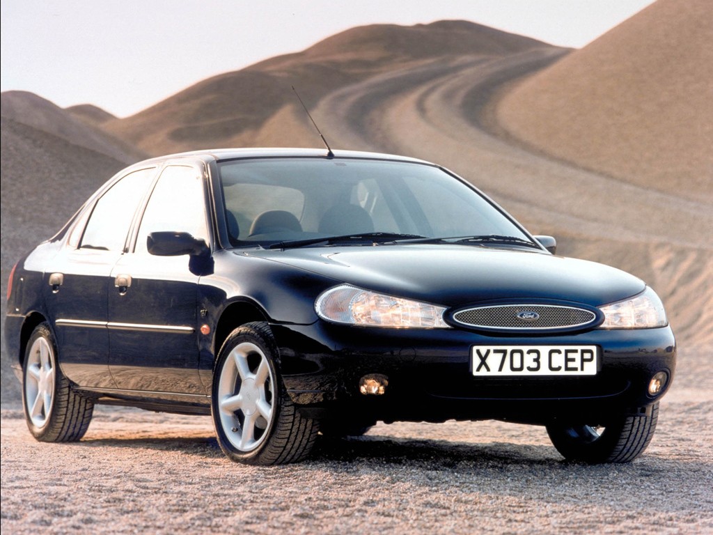 Ford Mondeo Hatchback photo 5