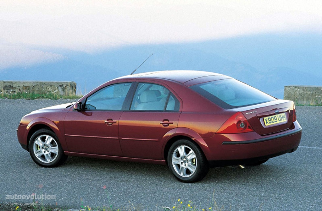 Ford Mondeo Hatchback photo 3