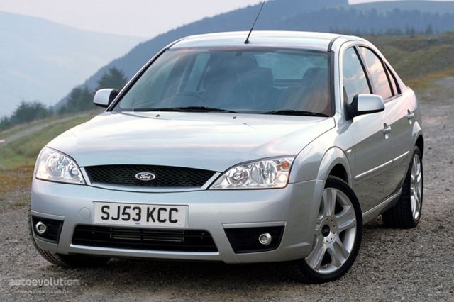Ford Mondeo Hatchback foto 1