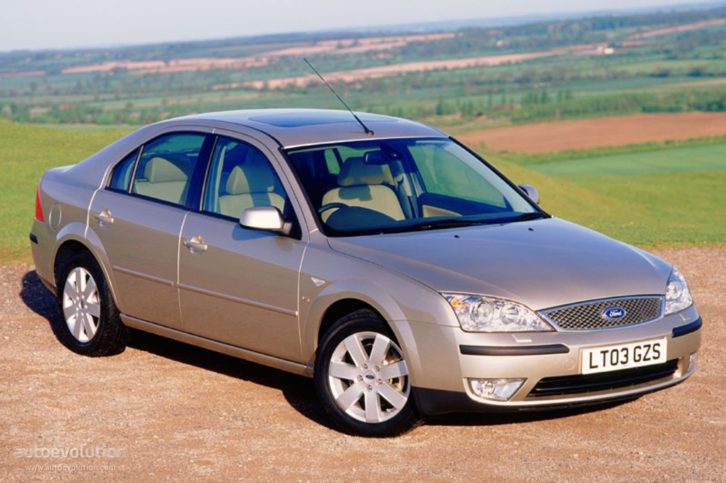Ford Mondeo Hatchback photo 3