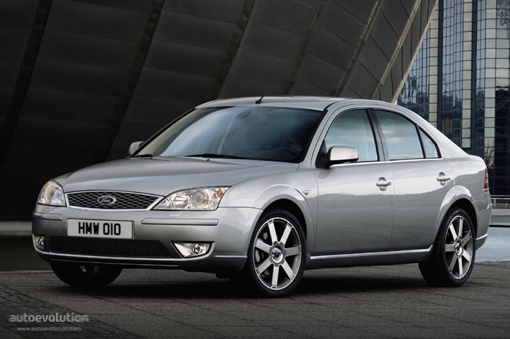 Ford Mondeo Hatchback photo 2