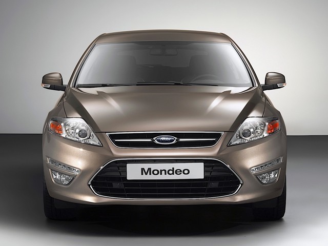 Ford Mondeo Hatchback Foto 11