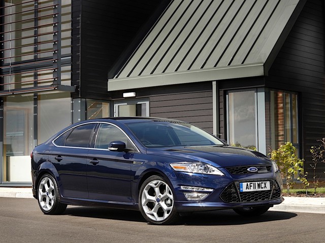 Ford Mondeo Hatchback Foto 16