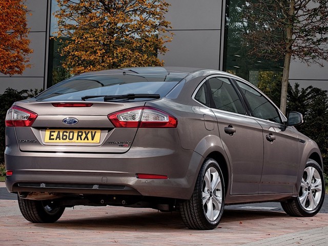 Ford Mondeo Hatchback Foto 21