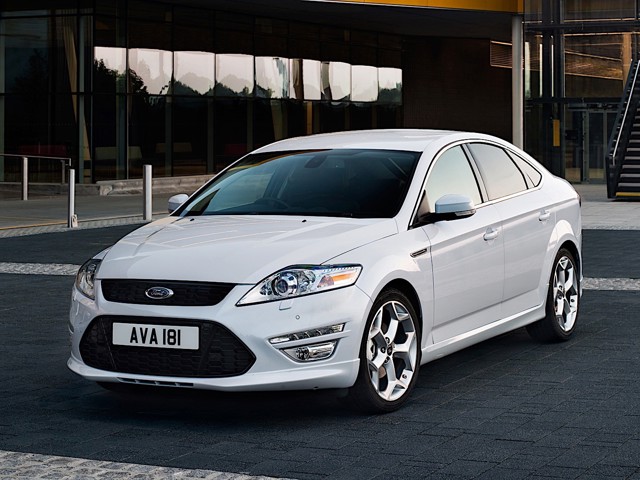 Ford Mondeo Hatchback Foto 24