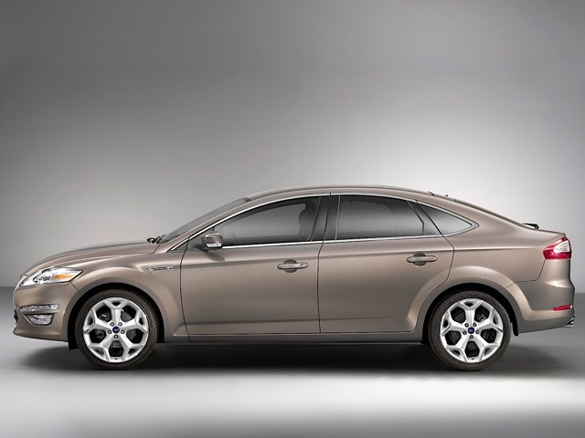Ford Mondeo Hatchback Foto 25