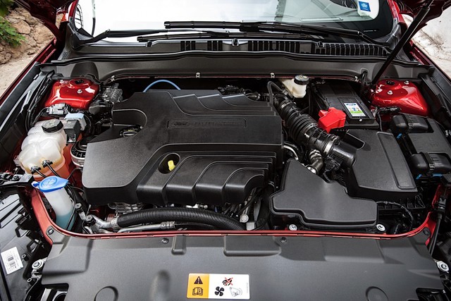 Ford Mondeo Hatchback photo 47