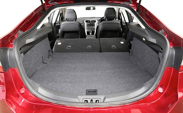 Ford Mondeo Hatchback photo 56