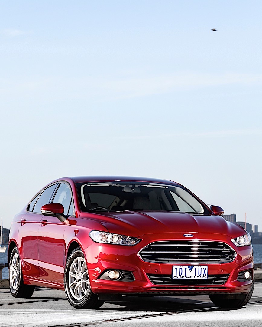 Ford Mondeo Hatchback photo 18