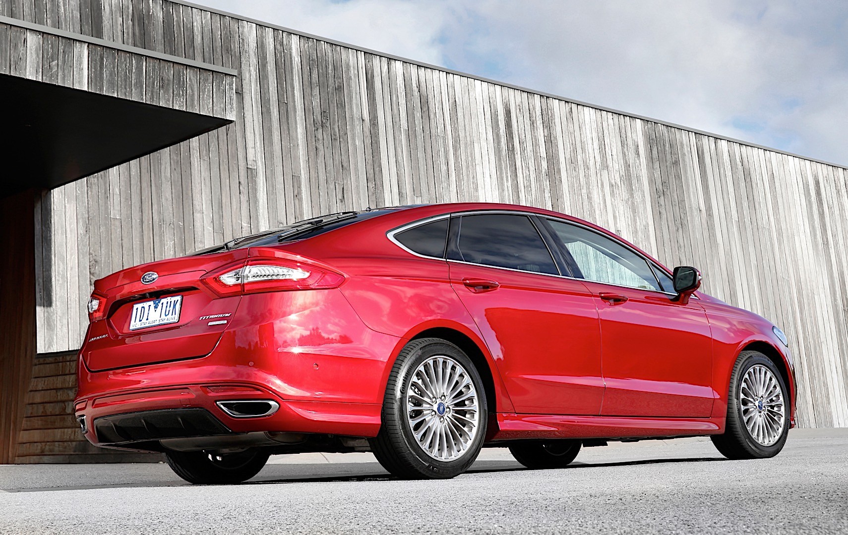 Ford Mondeo Hatchback photo 25