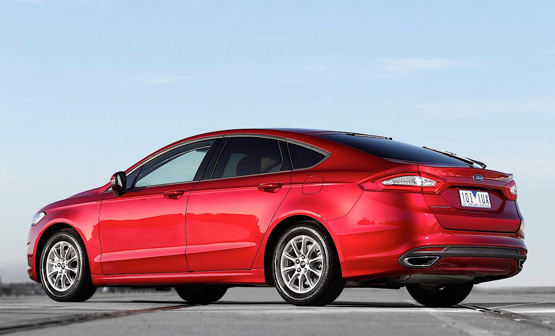 Ford Mondeo Hatchback photo 28