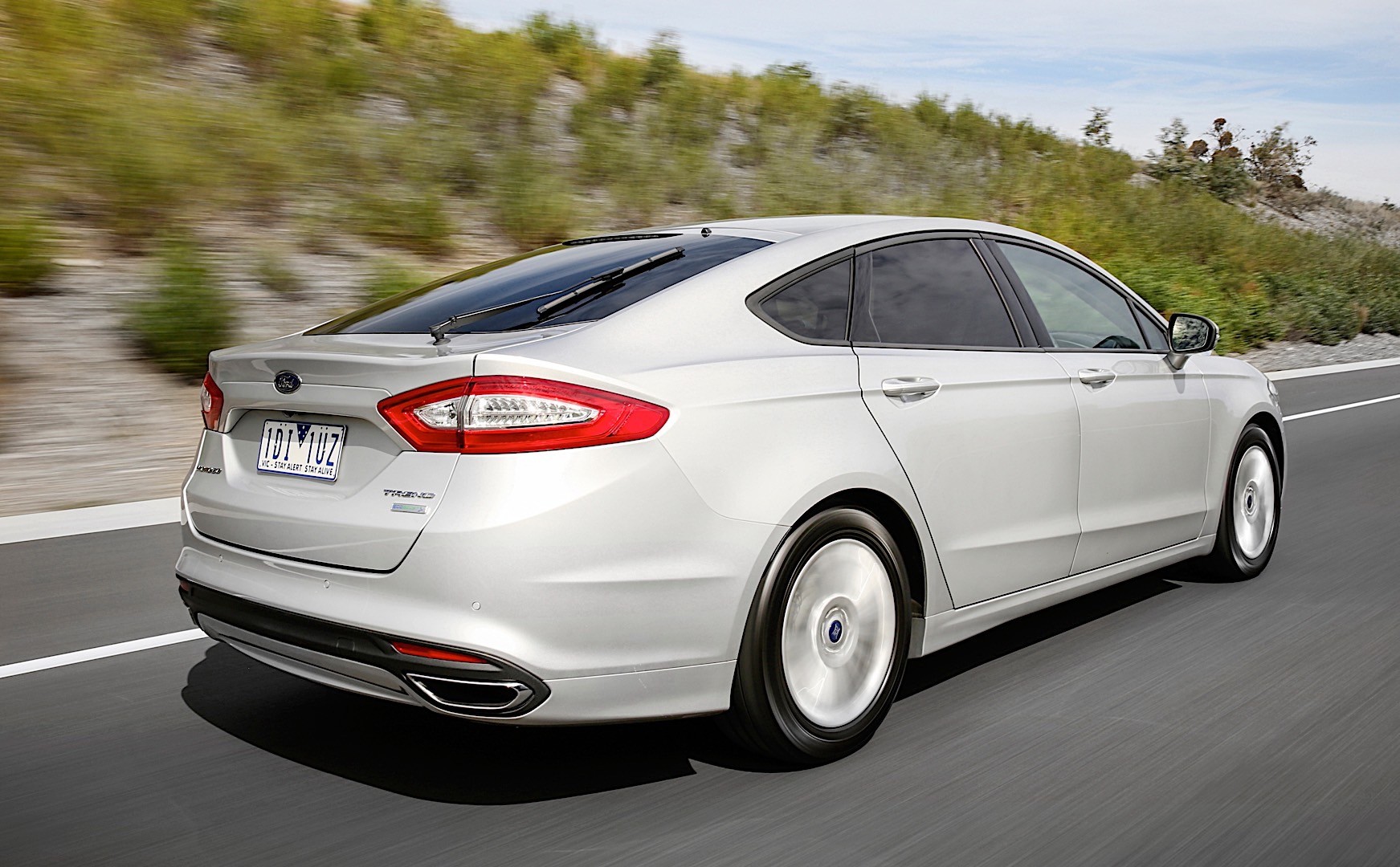 Ford Mondeo Hatchback photo 35