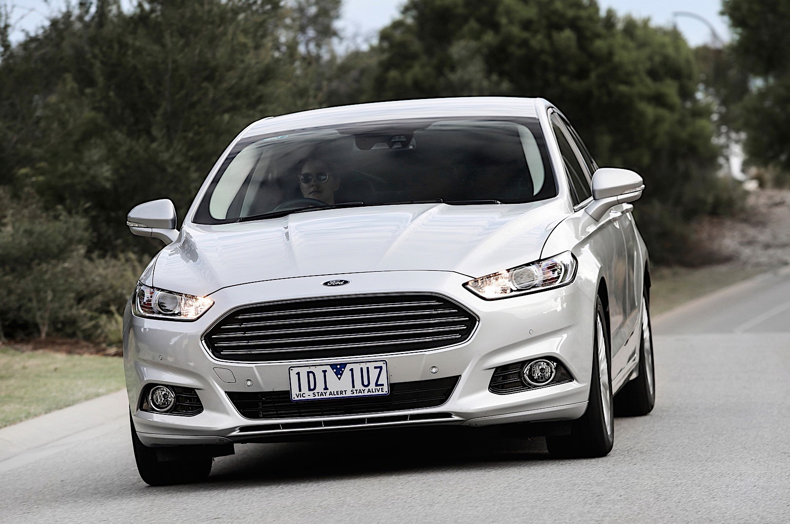 Ford Mondeo Hatchback photo 39