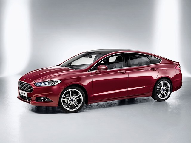 Ford Mondeo Hatchback photo 46