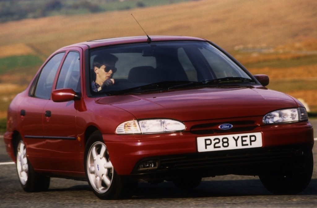 Ford Mondeo Sedan photo 5