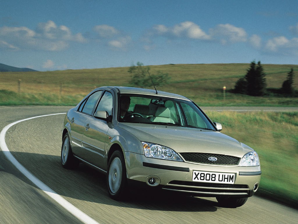 Ford Mondeo Sedan photo 8