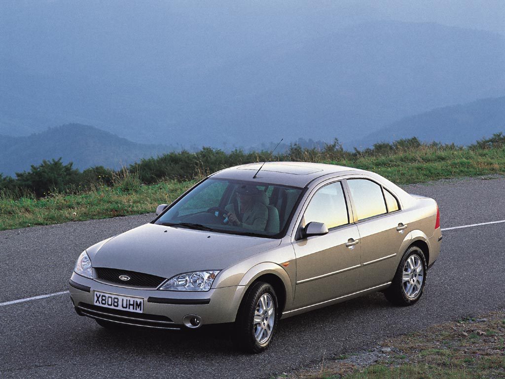 Ford Mondeo Sedan photo 10