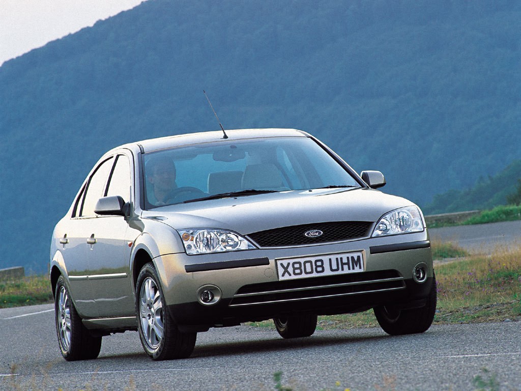Ford Mondeo Sedan photo 13