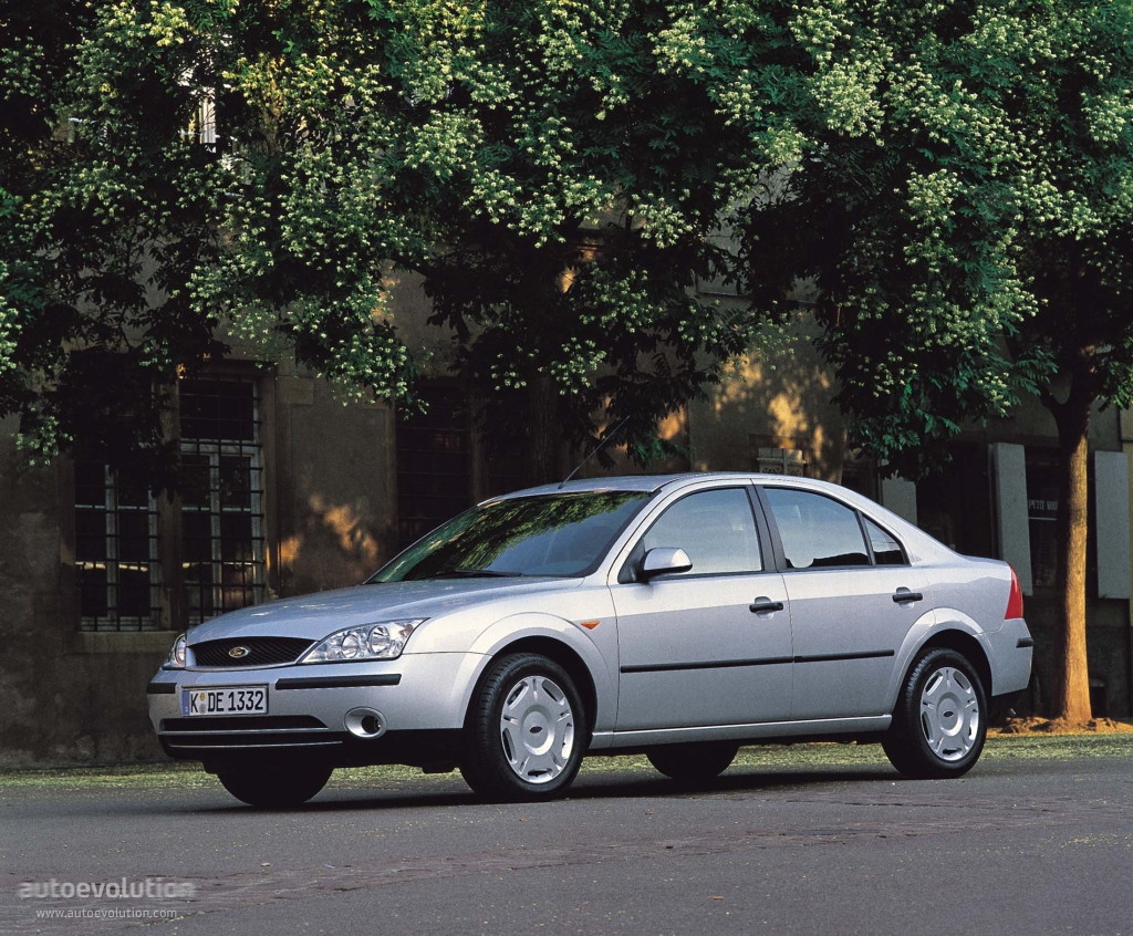 Ford Mondeo Sedan photo 3