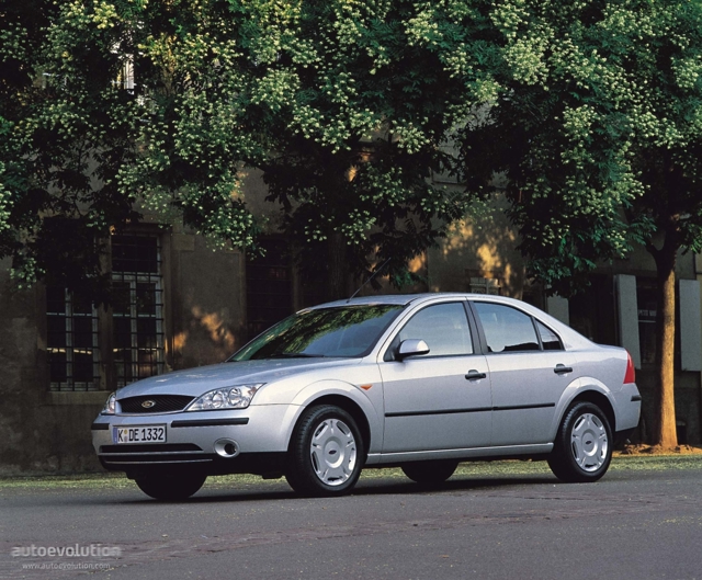 Ford Mondeo Sedan Foto 3