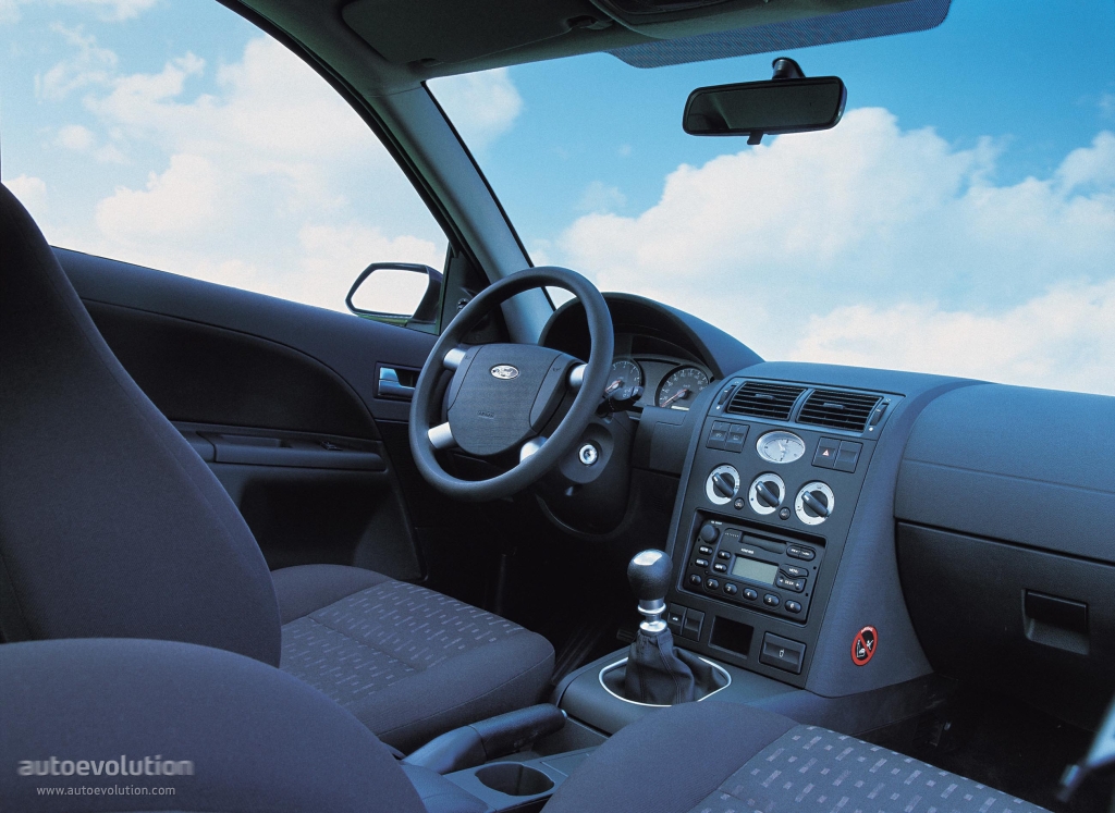 Ford Mondeo Sedan photo 14