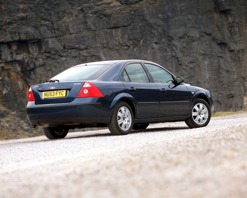 Ford Mondeo Sedan photo 6
