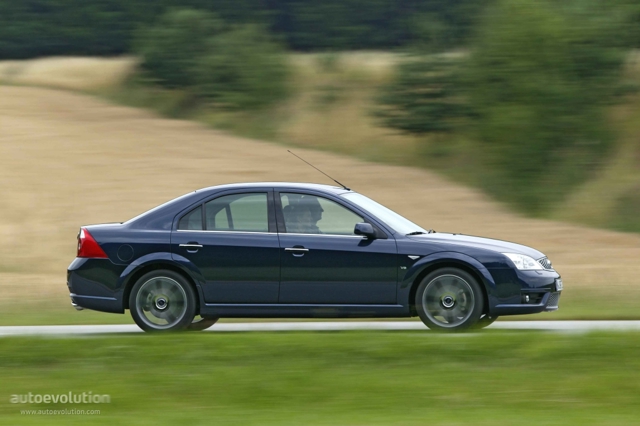 Ford Mondeo Sedan photo 4