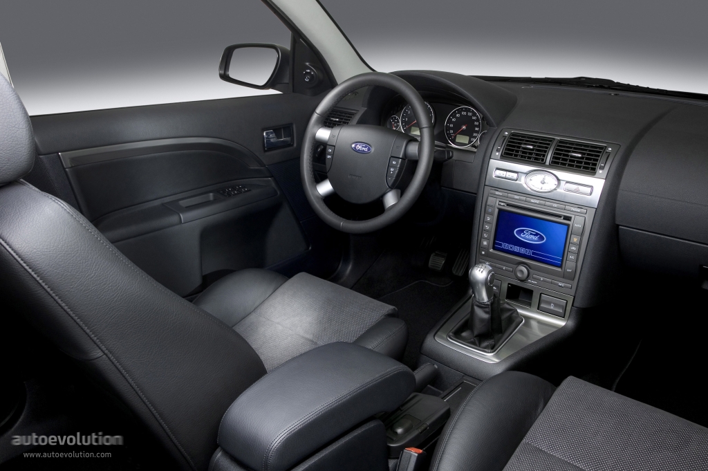 Ford Mondeo Sedan photo 7
