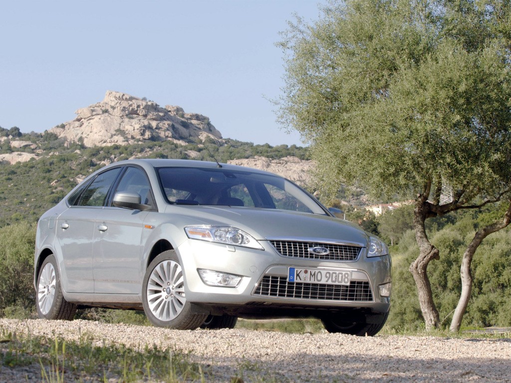 Ford Mondeo Sedan photo 7