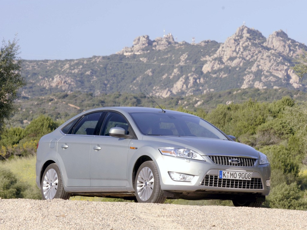 Ford Mondeo Sedan photo 6
