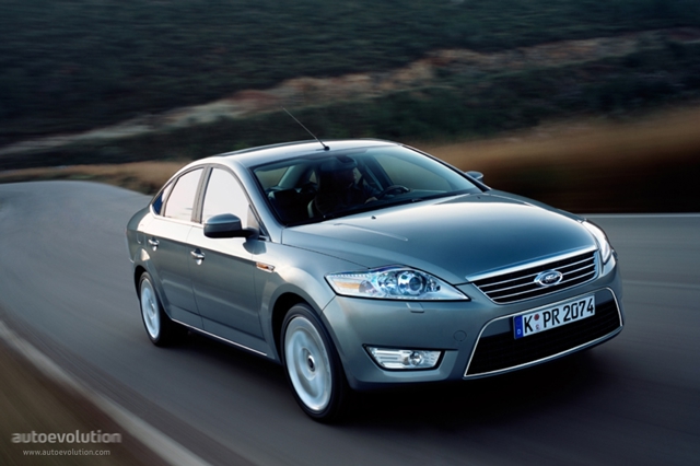 Ford Mondeo Sedan photo 1