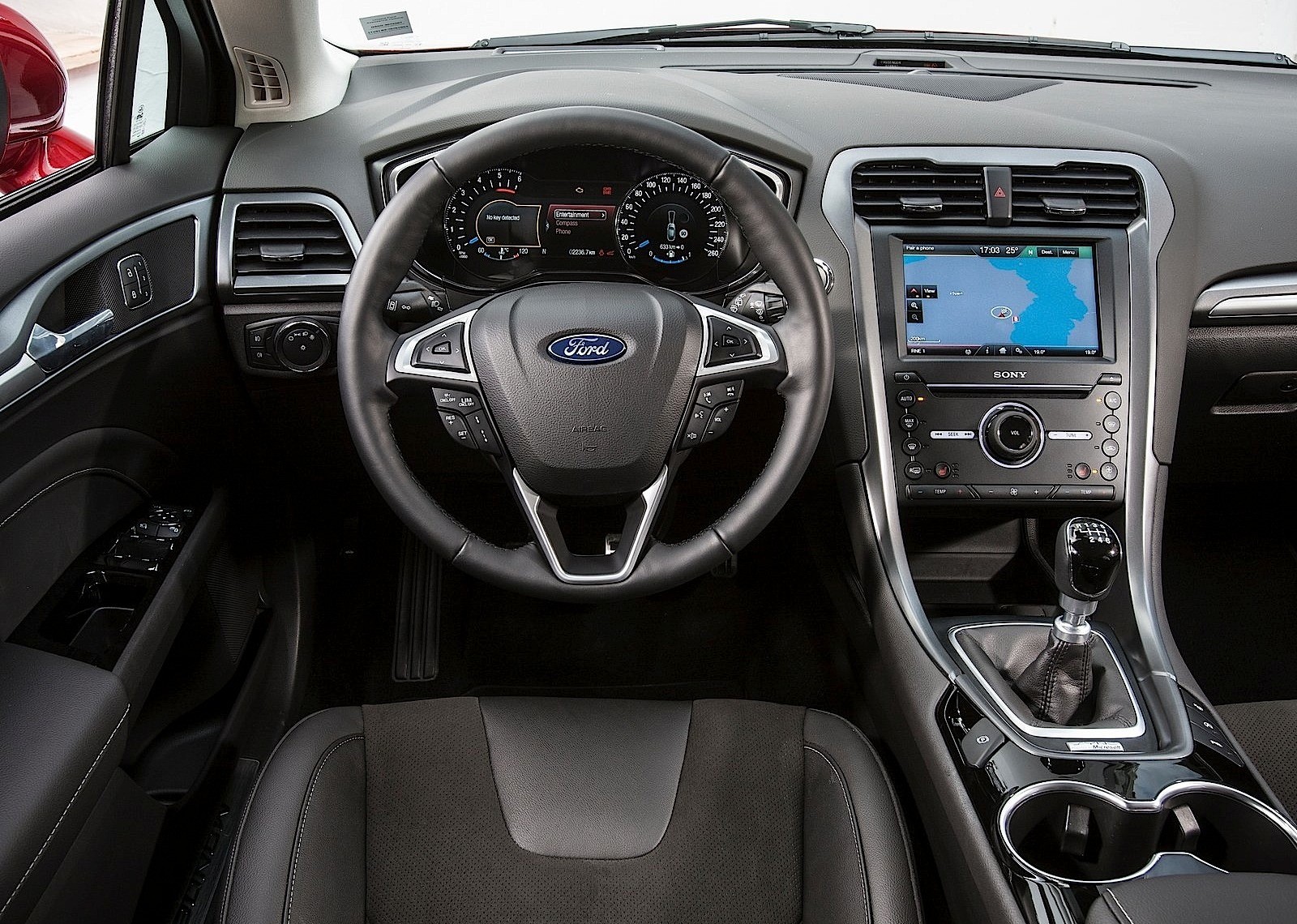 Ford Mondeo Sedan photo 68