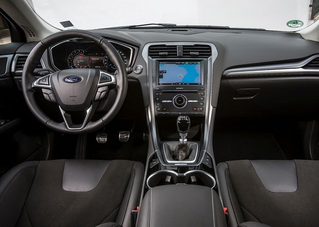Ford Mondeo Sedan photo 69