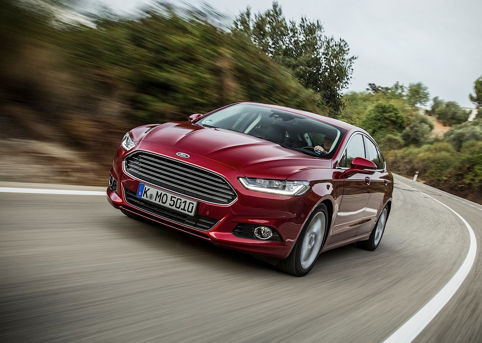 Ford Mondeo Sedan photo 21