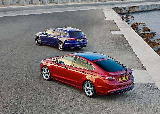 Ford Mondeo Sedan photo 31