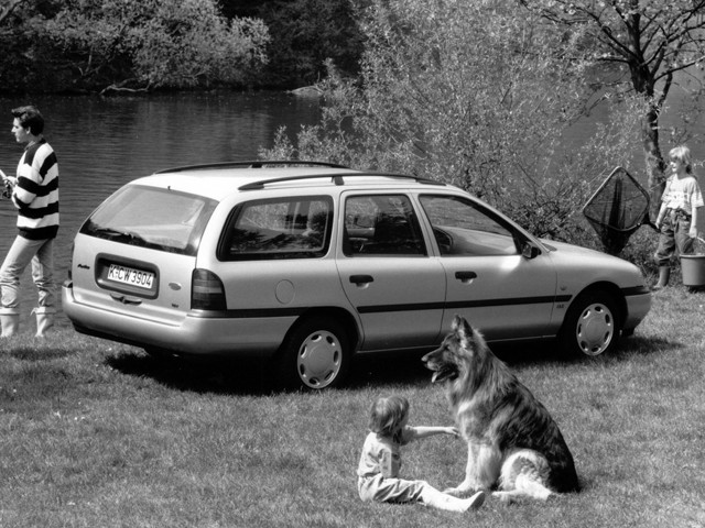 Ford Mondeo Wagon Foto 6