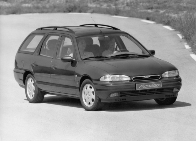 Ford Mondeo Wagon Foto 7