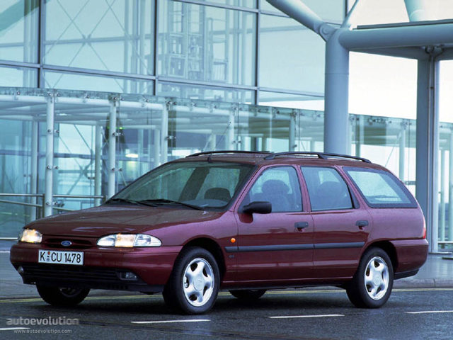 Ford Mondeo Wagon Foto 2