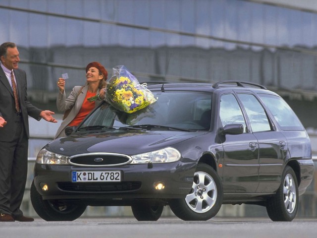 Ford Mondeo Wagon Foto 5